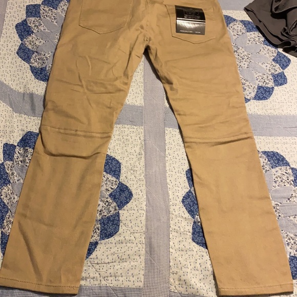 Khaki jeans *NWT* - Picture 7 of 9